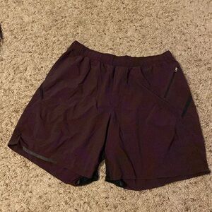 Lululemon pacer breaker shorts
